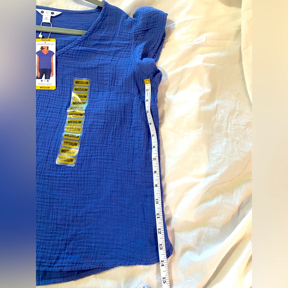 Three dots ladies gauze shirt size medium - Picture 5 of 6